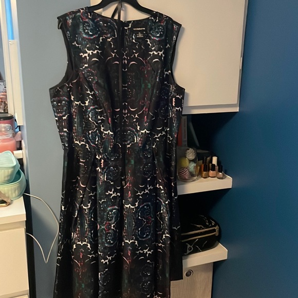 Liz Claiborne Dresses & Skirts - Black white pink green tye dye mini dress with belt size 12